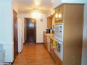2nd image of 307 Lee Ave