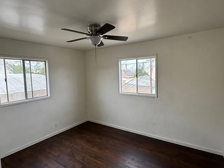 1351 E Vernon Ave — Photo 9