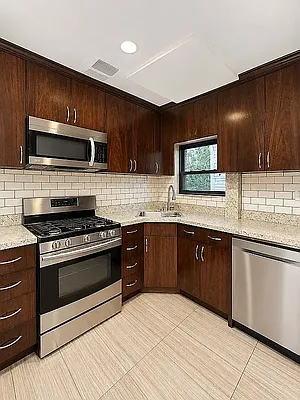 Kitchen, photo 1