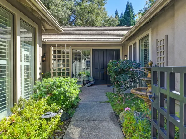 11267 Crocker Grove Ln, Gold River, CA 95670