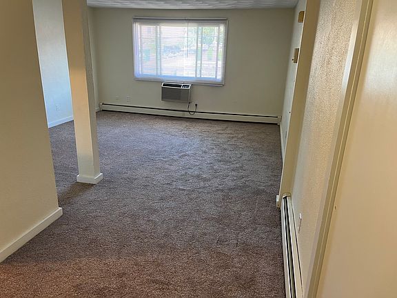 4th image of 1144 Douglas Ave APT 10