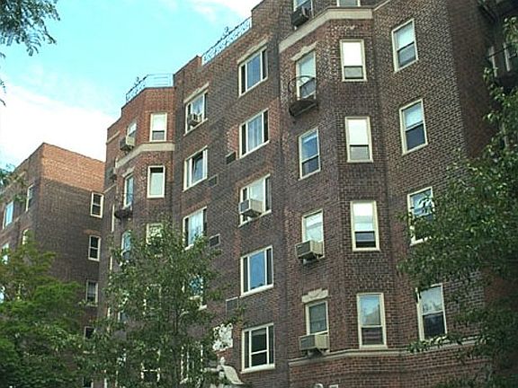 2nd image of 520 E 90th St APT 4L