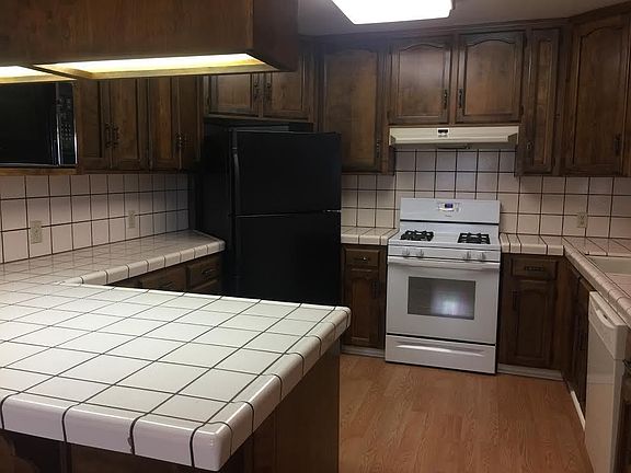 5th image of 2020 N Burl Dr