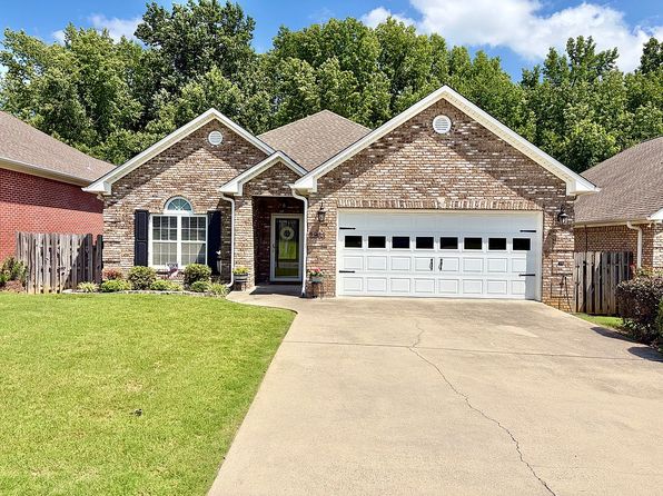 2963 Phelan Cir SE
