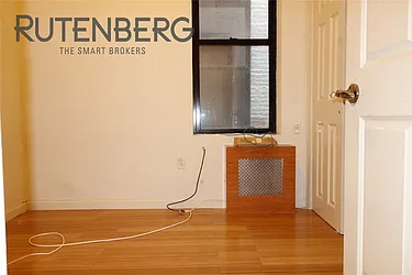 Rented by R New York