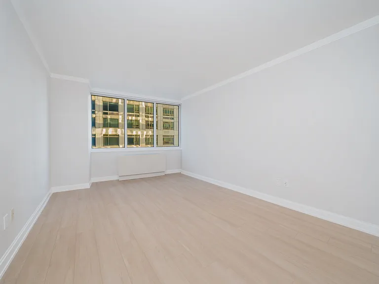 140 Riverside Blvd #727 — Photo 12