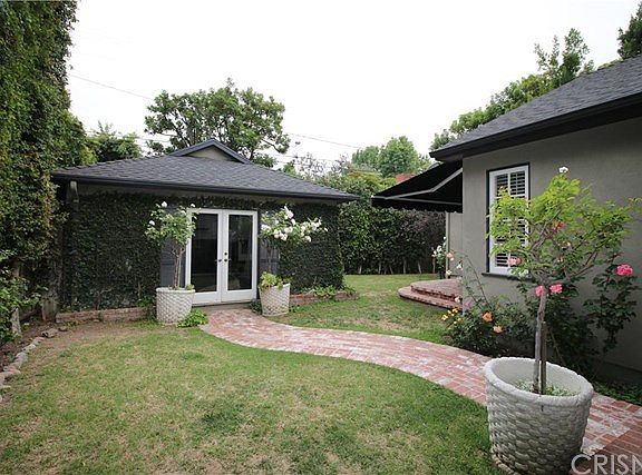 3rd image of 10434 Bloomfield St