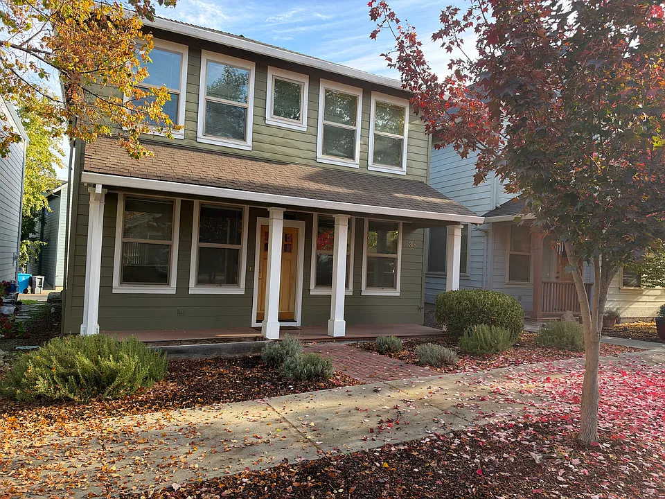 38 Logan Way