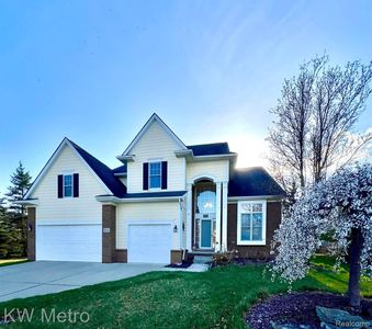 6061 Balmoral Way, Commerce Township, MI, 48382