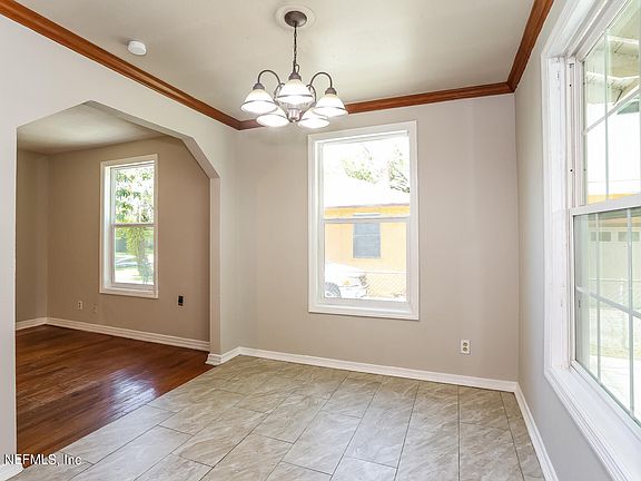 4th image of 5019 CAMPENELLA Drive