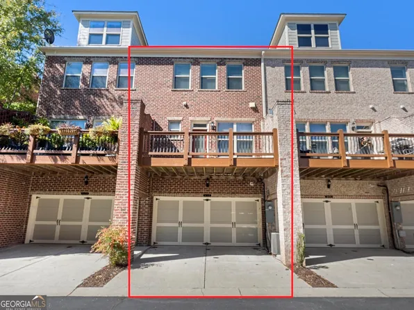 427 Alderwood St, Sandy Springs, GA 30328