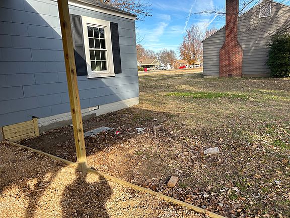 5th image of 311 Helen St