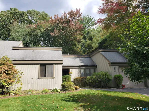 27 Heritagerest Dr #C, Southbury, CT 06488