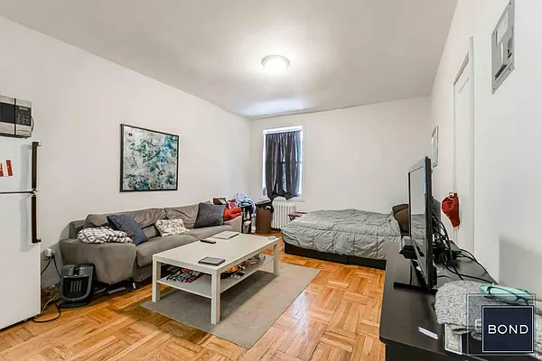 Rented by Bond New York | media 1