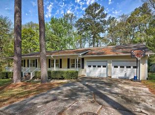 129 Snow Ln, Lexington, SC 29073