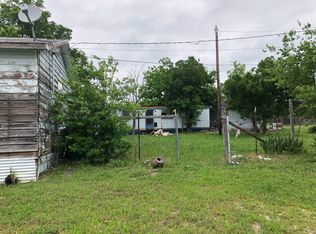 202 W Walnut St, Gunter, TX 75058