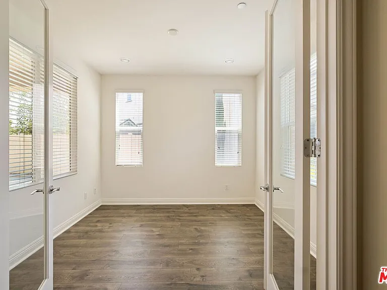 5929 Spelthorne Ln — Photo 19