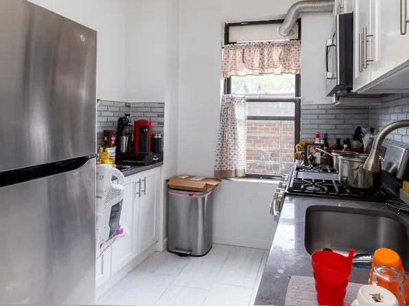 35-45 Crescent Street image 7 of 10