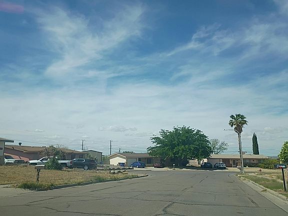 4th image of 1814 Louise Cir