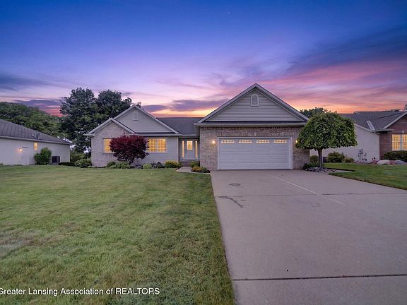 2nd image of 1043 N Crandell Dr