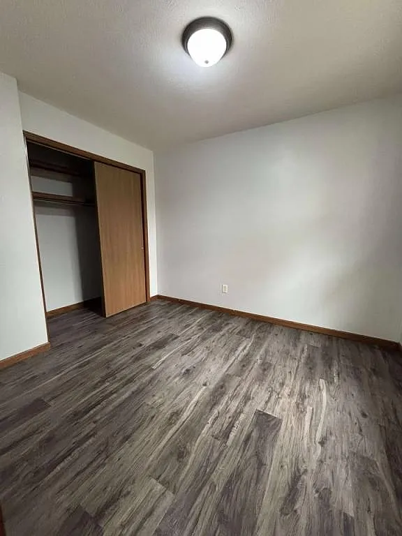 Building Photo - 1610 Tippecanoe Dr #C