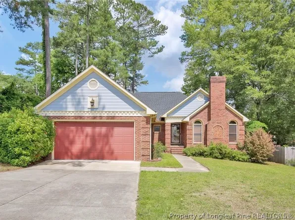5613 Monks Walk Ct, Fayetteville, NC 28311