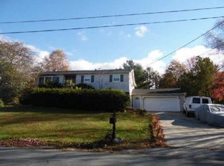 12 Morningside Dr, Middletown, NY 10941