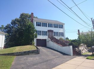 53 Grouse St, West Roxbury, MA 02132