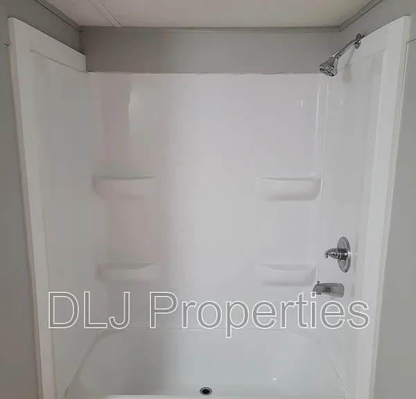 922 Palmer Ct — Photo 9