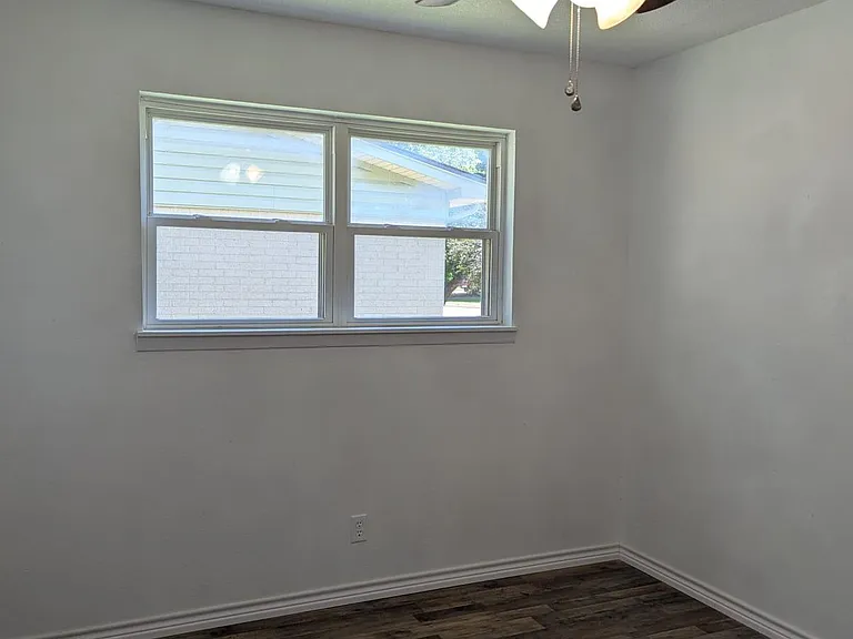 5309 Oregon Trl — Photo 5