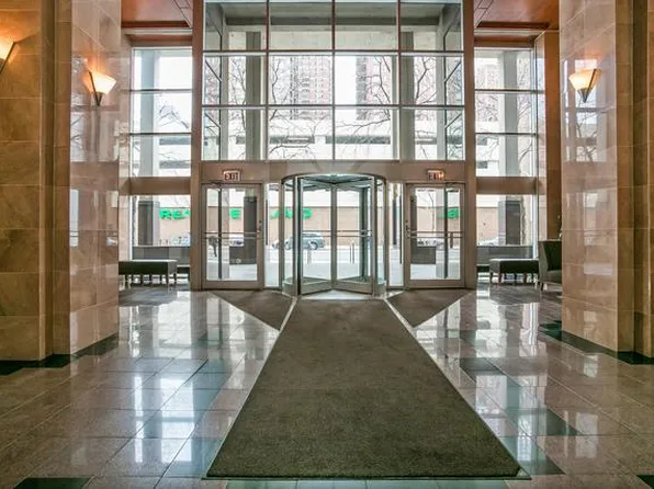1122 N Clark St, Chicago, IL
