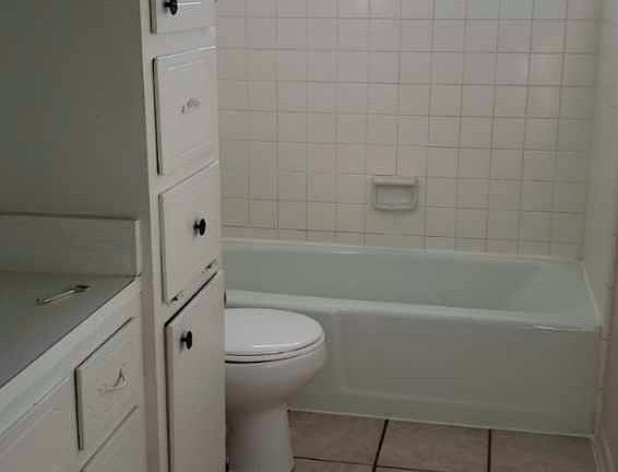 4th image of 3721 Ivanhoe Dr