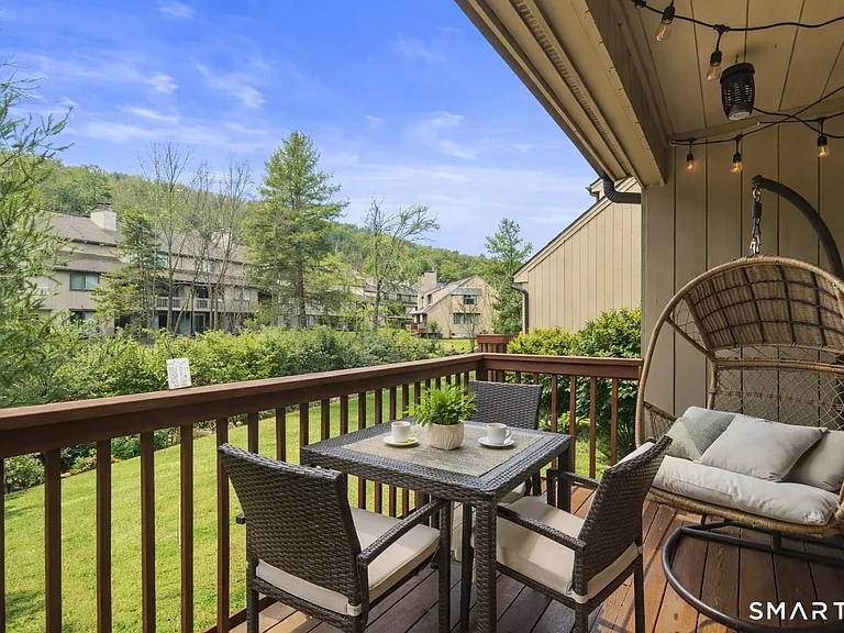 9 Avon Ct #9 — Photo 11