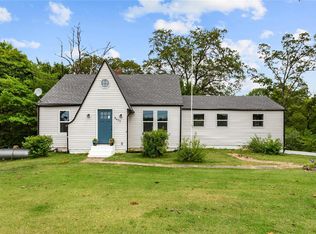 8617 Godfrey Rd, Godfrey, IL 62035