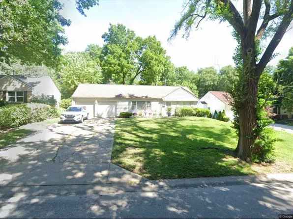 7600 High Dr, Prairie Village, KS 66208