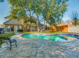 2006 Wimbledon Dr, Arlington, TX 76017