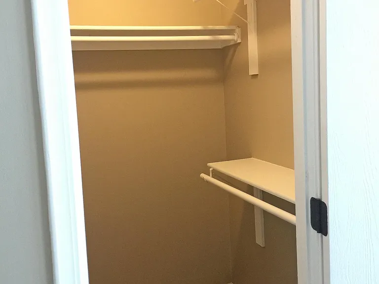 1733 Lawrence Ave #A — Photo 10