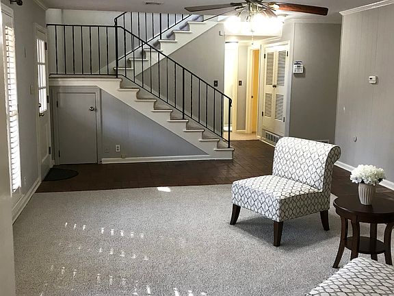 Den/ Family Room