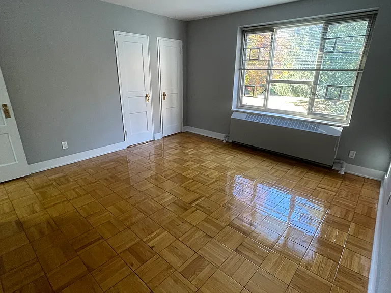 194-35 65th Cres #K — Photo 10