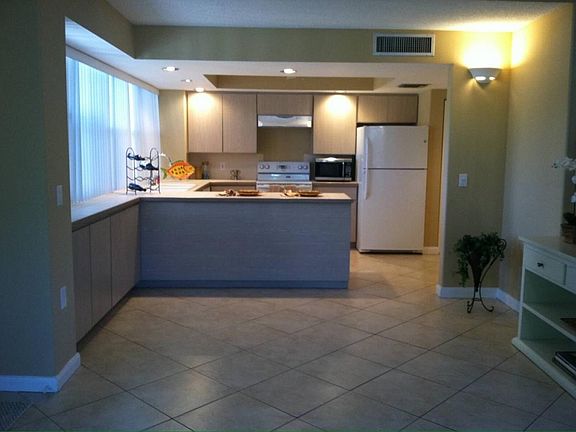 3rd image of 3594 SW Sunset Trace Cir