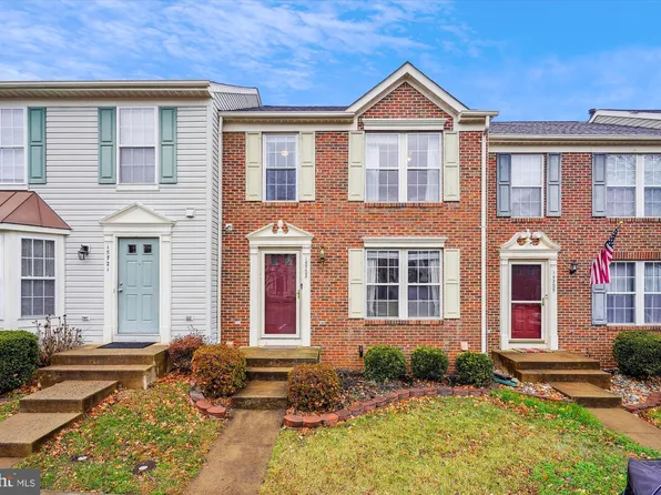 15723 Viewpoint Cir, Dumfries, VA 22025