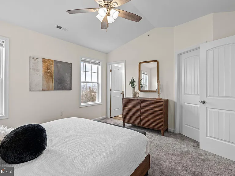2027 Terrace View Ln — Photo 14