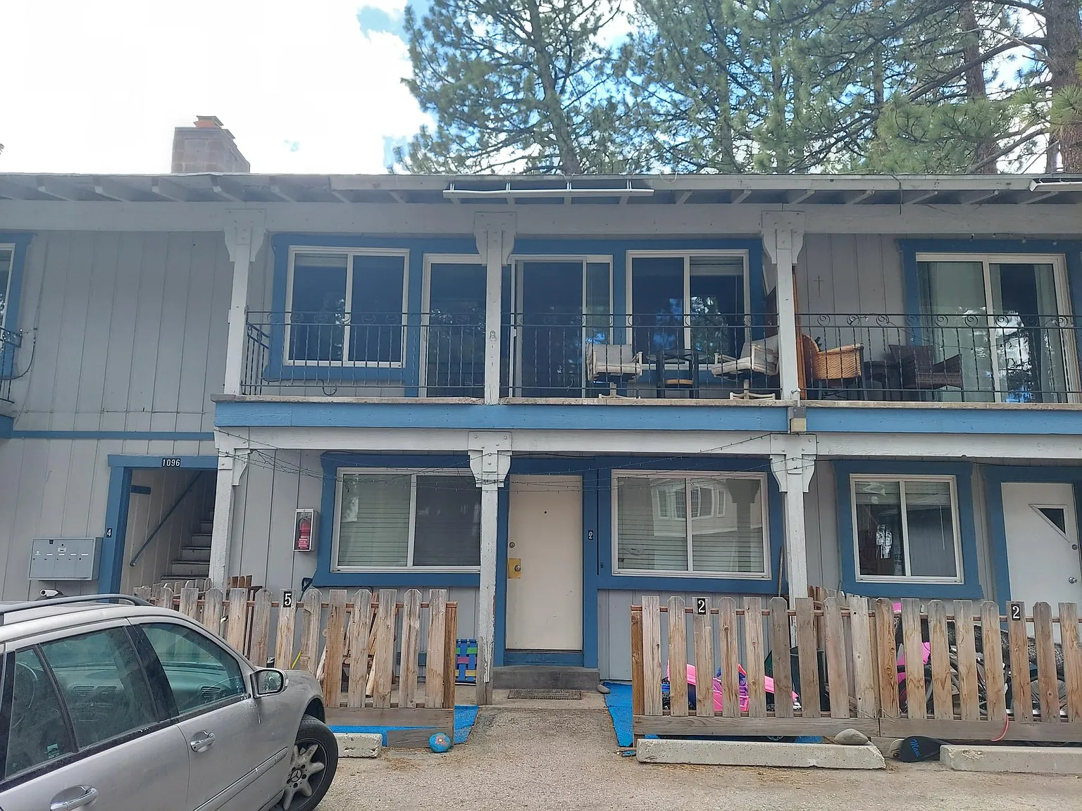 2 bed, 800 sqft, $2,200 — Photo 2
