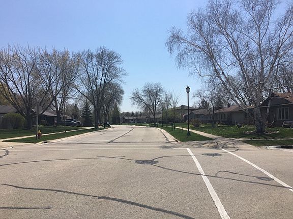 5th image of 7471 S Quincy Ave