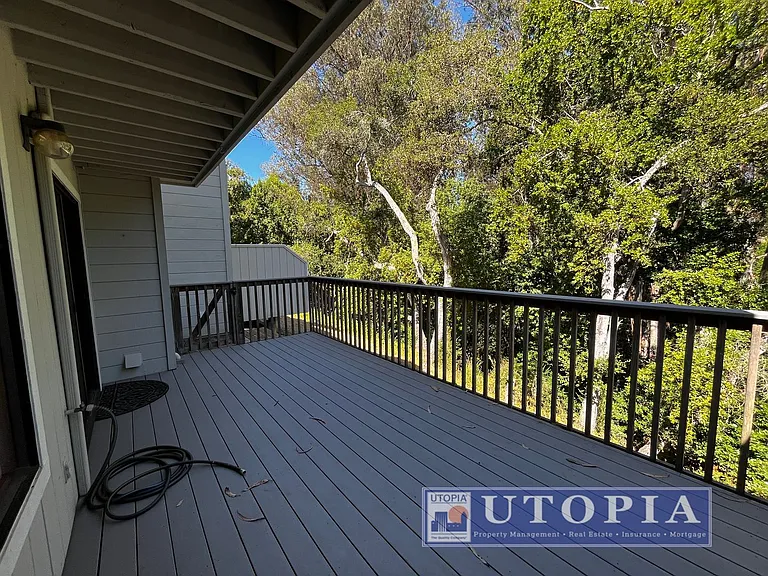 2726 Hampton Ln — Photo 15