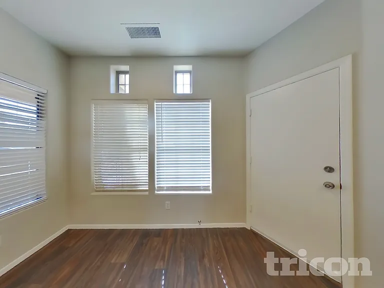 8418 W Sonora St — Photo 6
