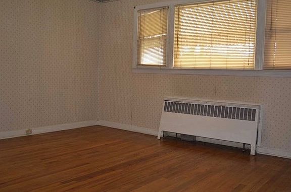 5th image of 1129 Boulevard