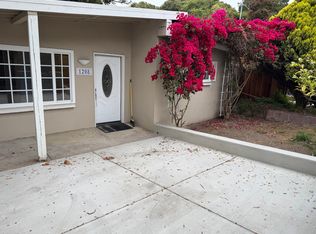 1208 Lincoln Ave, Pacific Grove, CA 93950