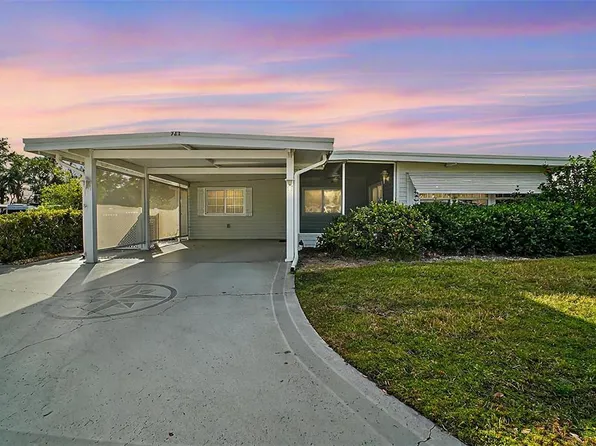 711 Dolphin Dr, Tavares, FL 32778