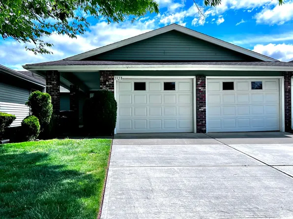 332B Quinton Dr, Monroe Township, NJ 08831